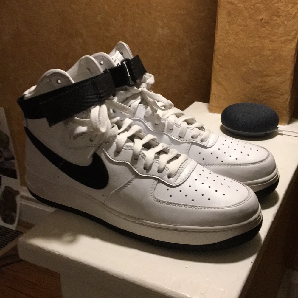 Nike Air Force 1 High Retro QS
